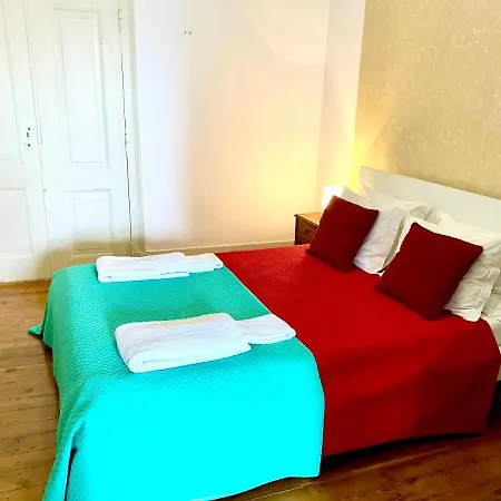Konukevi Modern Chiado 6 *
